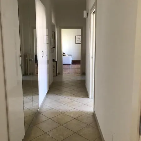 Nocleg ze śniadaniem B&B La Casa Di Lara Mediolan